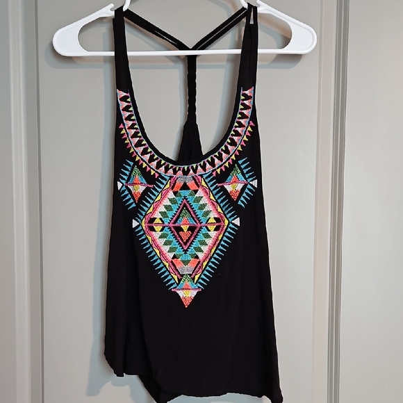 love on a hanger Tops - Love On A Hanger Large Tank Top